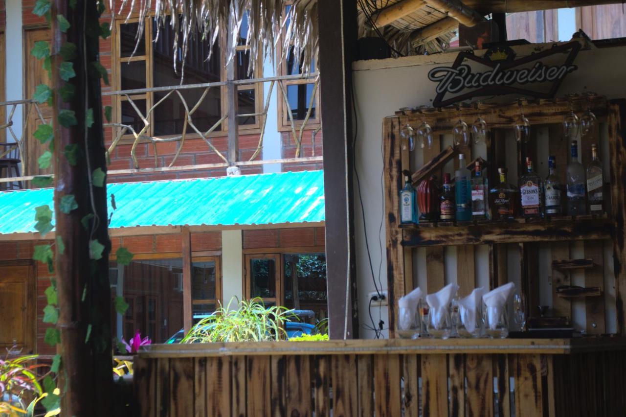 Hostal Tierra Y Mar Montañita Exterior foto